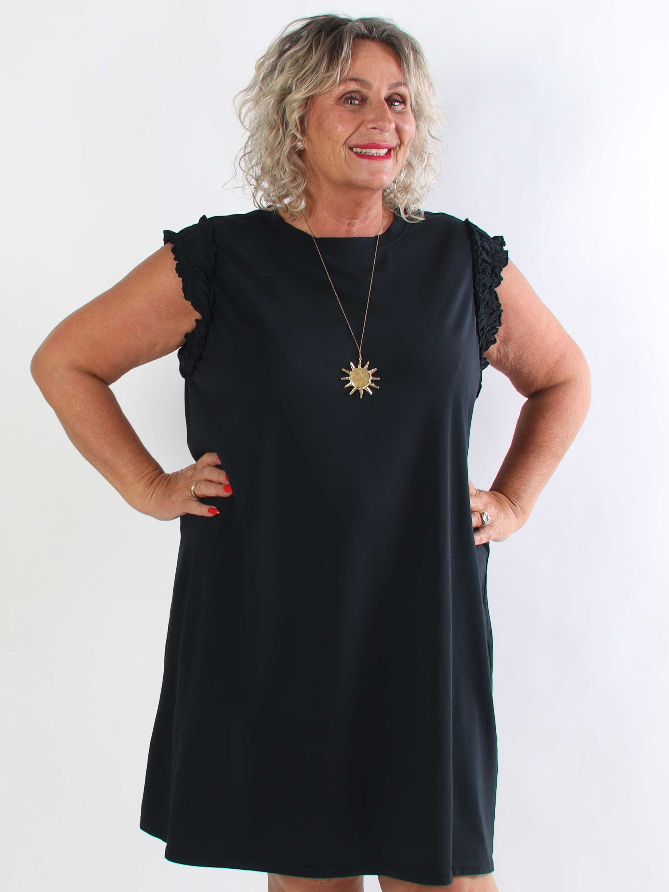 Riley - Plus size t-shirtkjole i blød bomuld med feminine rynkeærmer